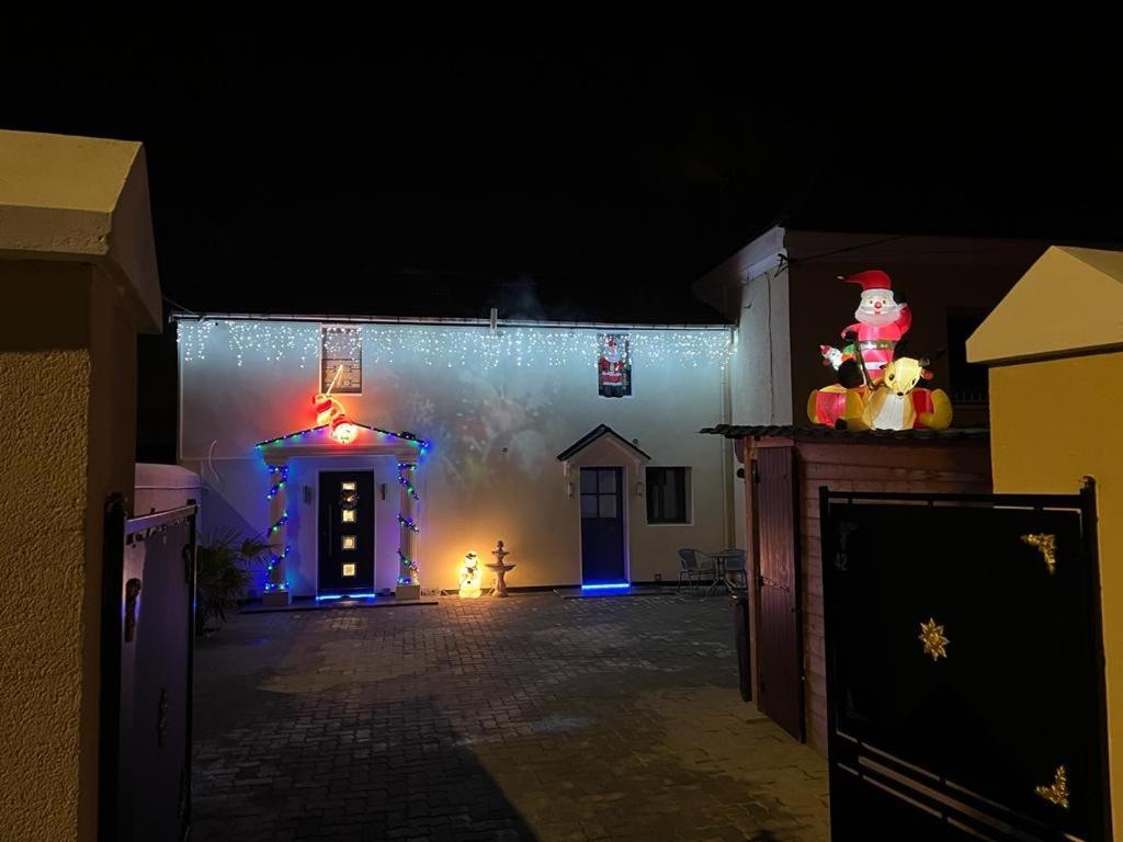 Kings Villa Near Disneyland Reserved Only For Family With Kids Saint-Germain-sur-Morin Exterior photo